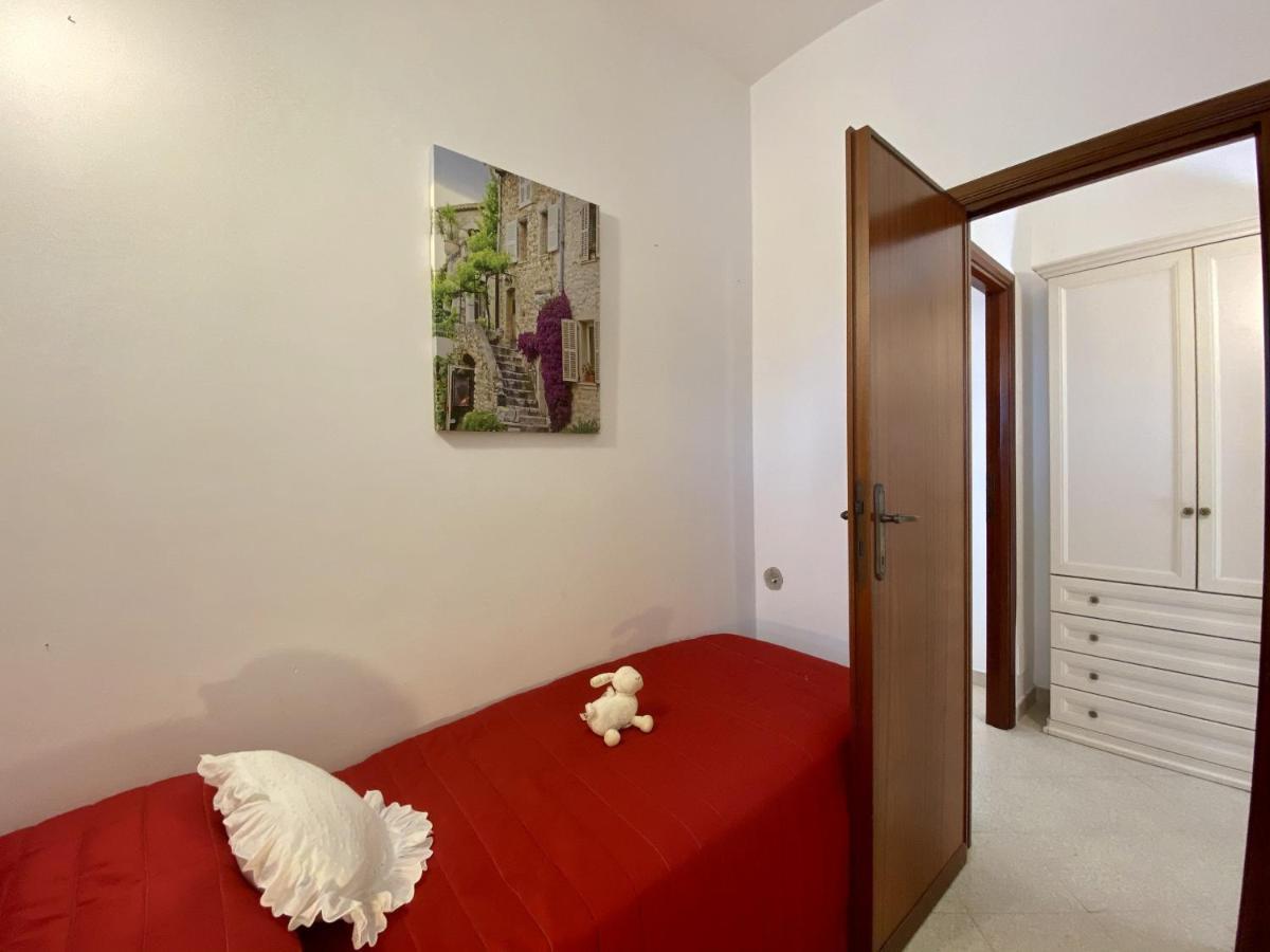 Holidaycasa Mike - Con Terrazzo Vista Mare Sperlonga Exterior photo