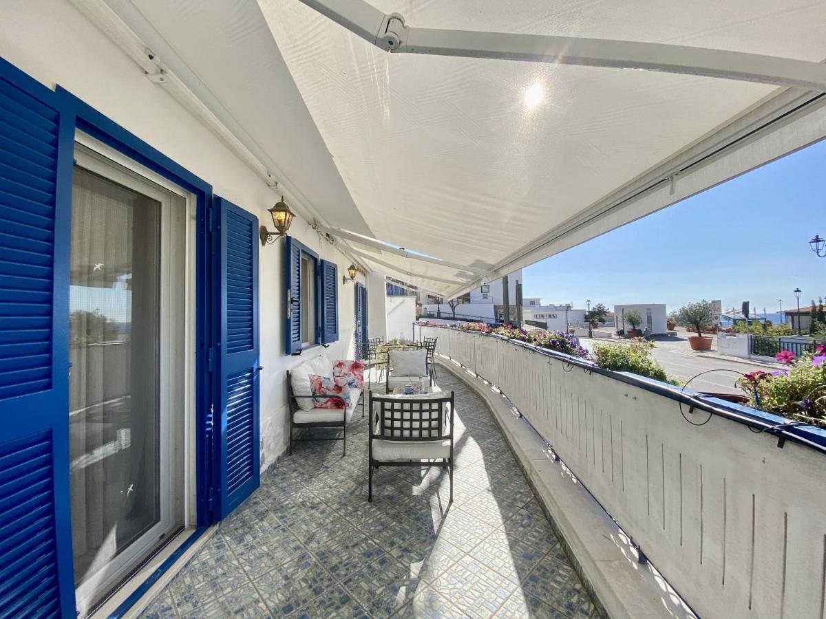 Holidaycasa Mike - Con Terrazzo Vista Mare Sperlonga Exterior photo