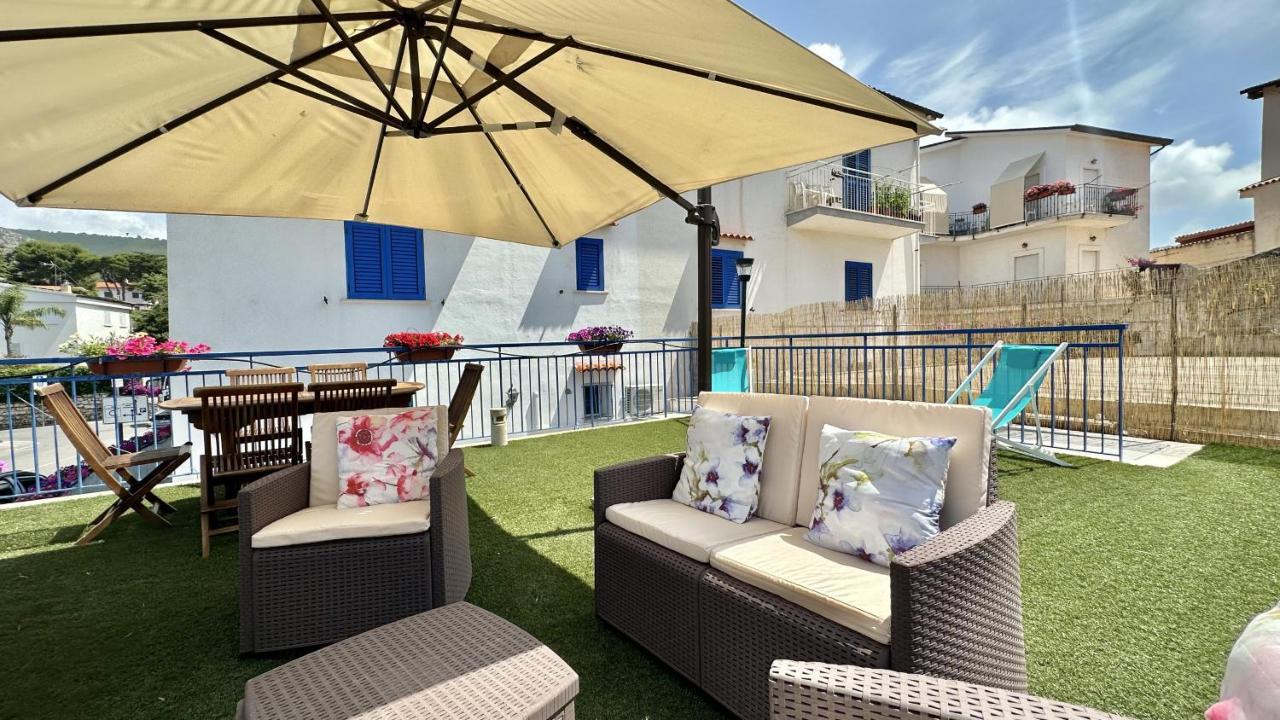 Holidaycasa Mike - Con Terrazzo Vista Mare Sperlonga Exterior photo